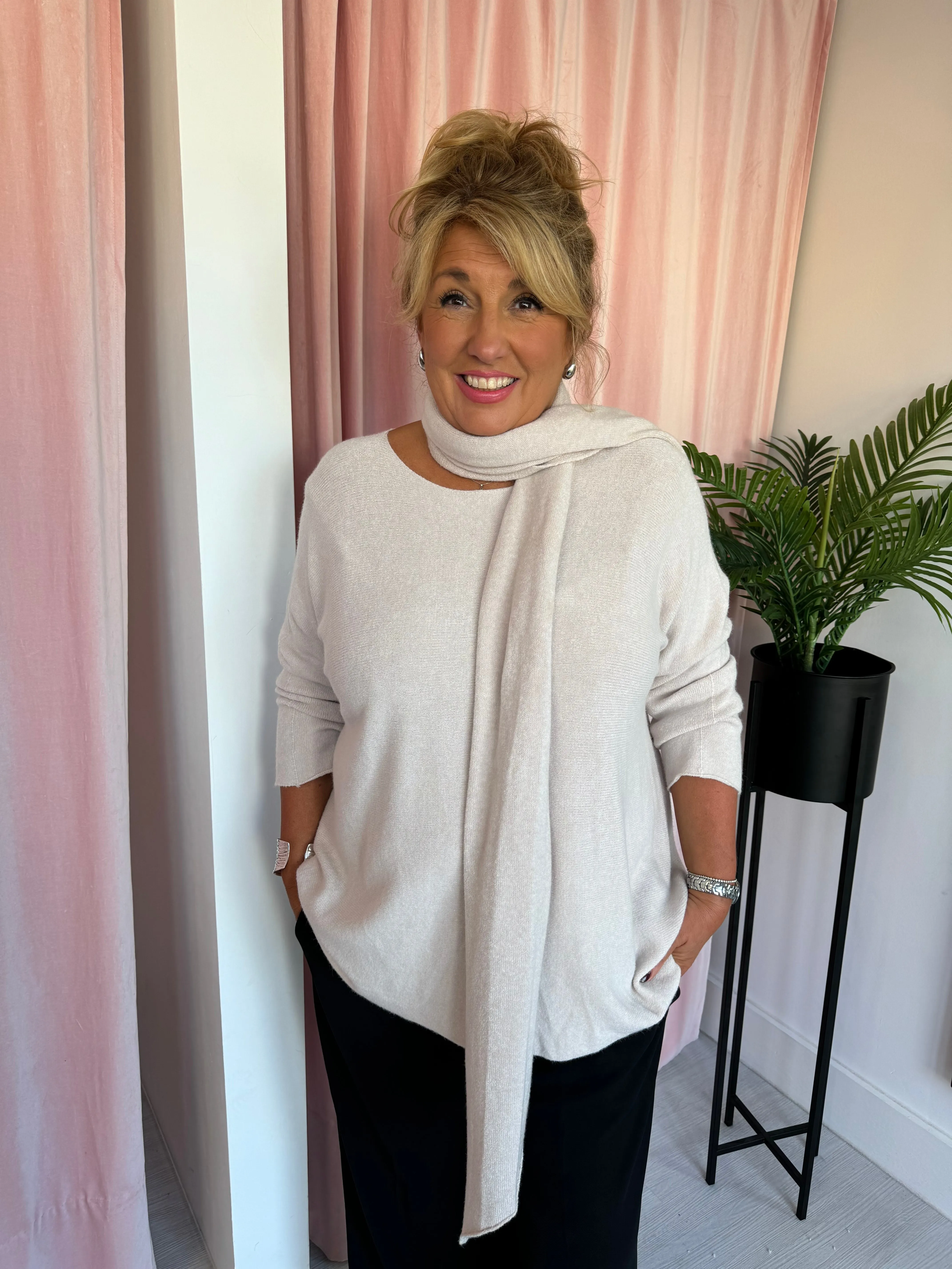 Jumper & Scarf - Cream